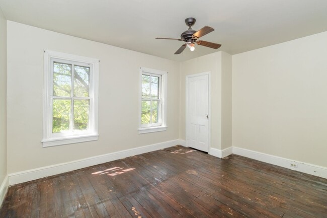 Building Photo - 2 bedroom home in Carlisle!
