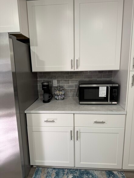 Building Photo - 154 SE Selva Ct