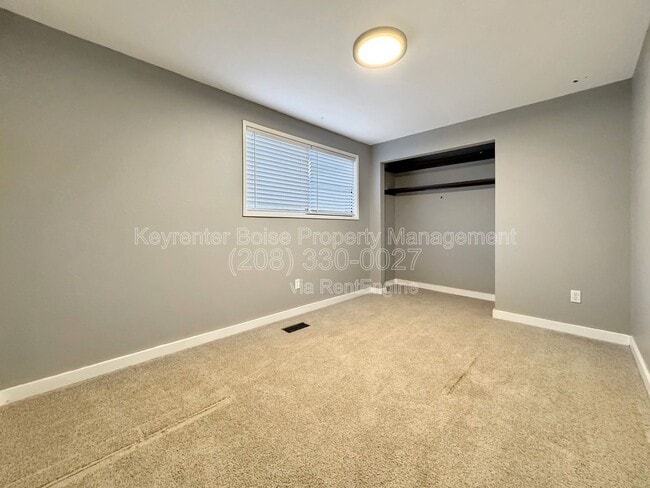 Building Photo - 4639 S Cochees Ave