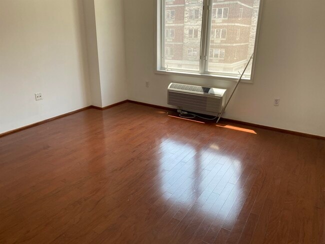 Building Photo - 2207 City Pl