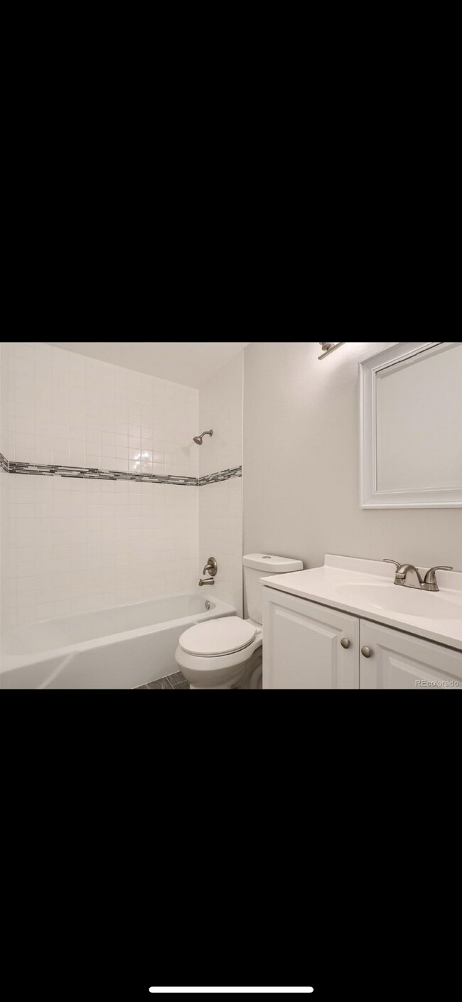 Building Photo - 1046 W 88th Ave
