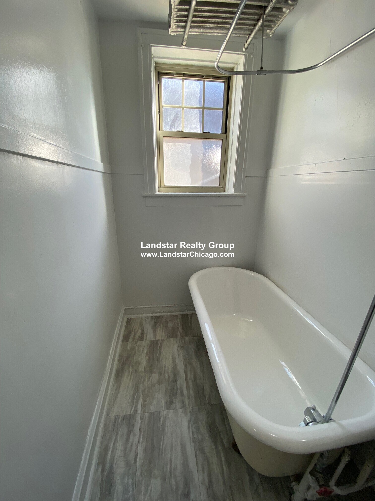 Building Photo - 730 Reba Pl