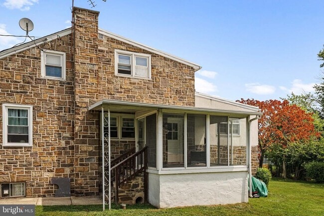 Building Photo - 36 N Trooper Rd