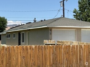 Building Photo - 2 Bedroom - Downtown Tehachapi