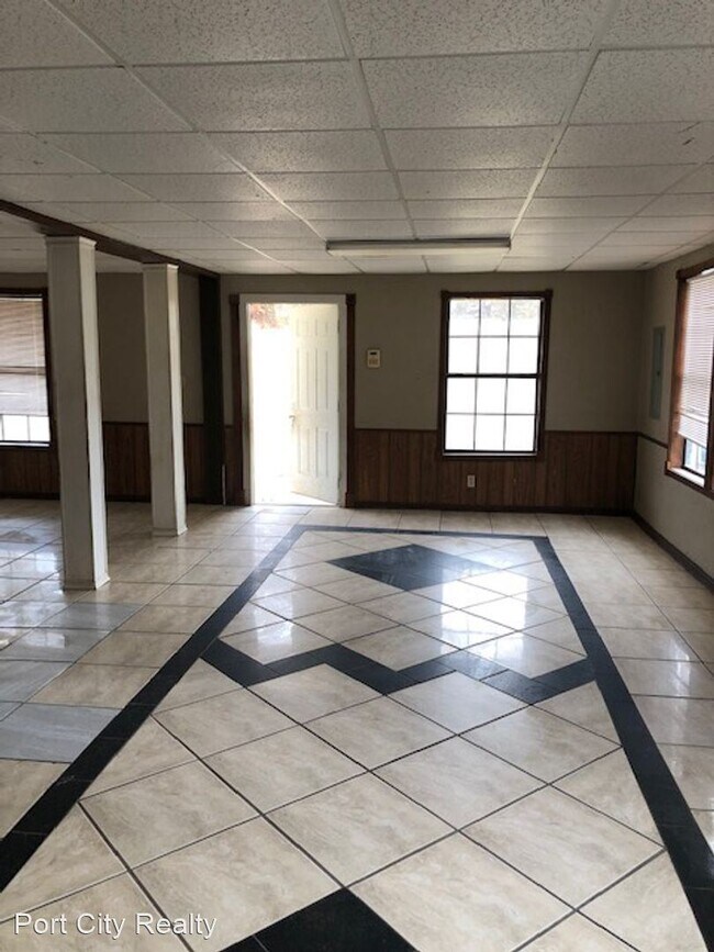 Building Photo - 3 br, 2 bath House - 3328 Jewella