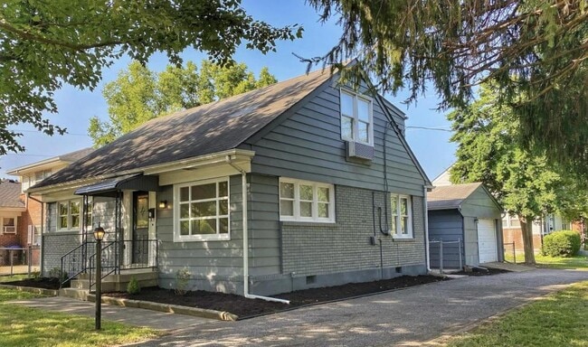 Building Photo - 2600 Browns Ln