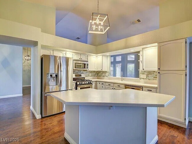 Building Photo - 1443 Basin View Cir