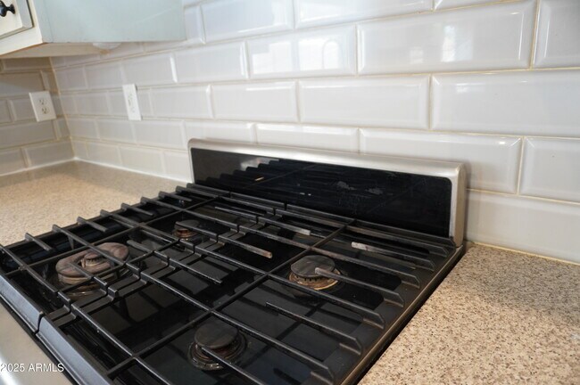 Building Photo - 254 N Stanley Pl