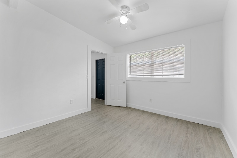 Building Photo - 1141 NE 23rd Terrace