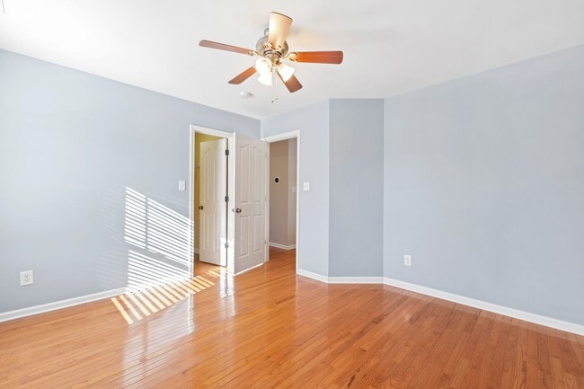 Building Photo - Beautiful 5 Bedroom Home in Dansforth Neighborhood