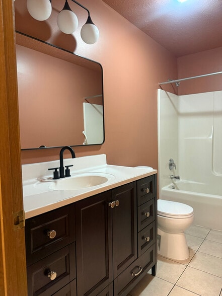 Building Photo - 5169 Princeton Glendale Rd