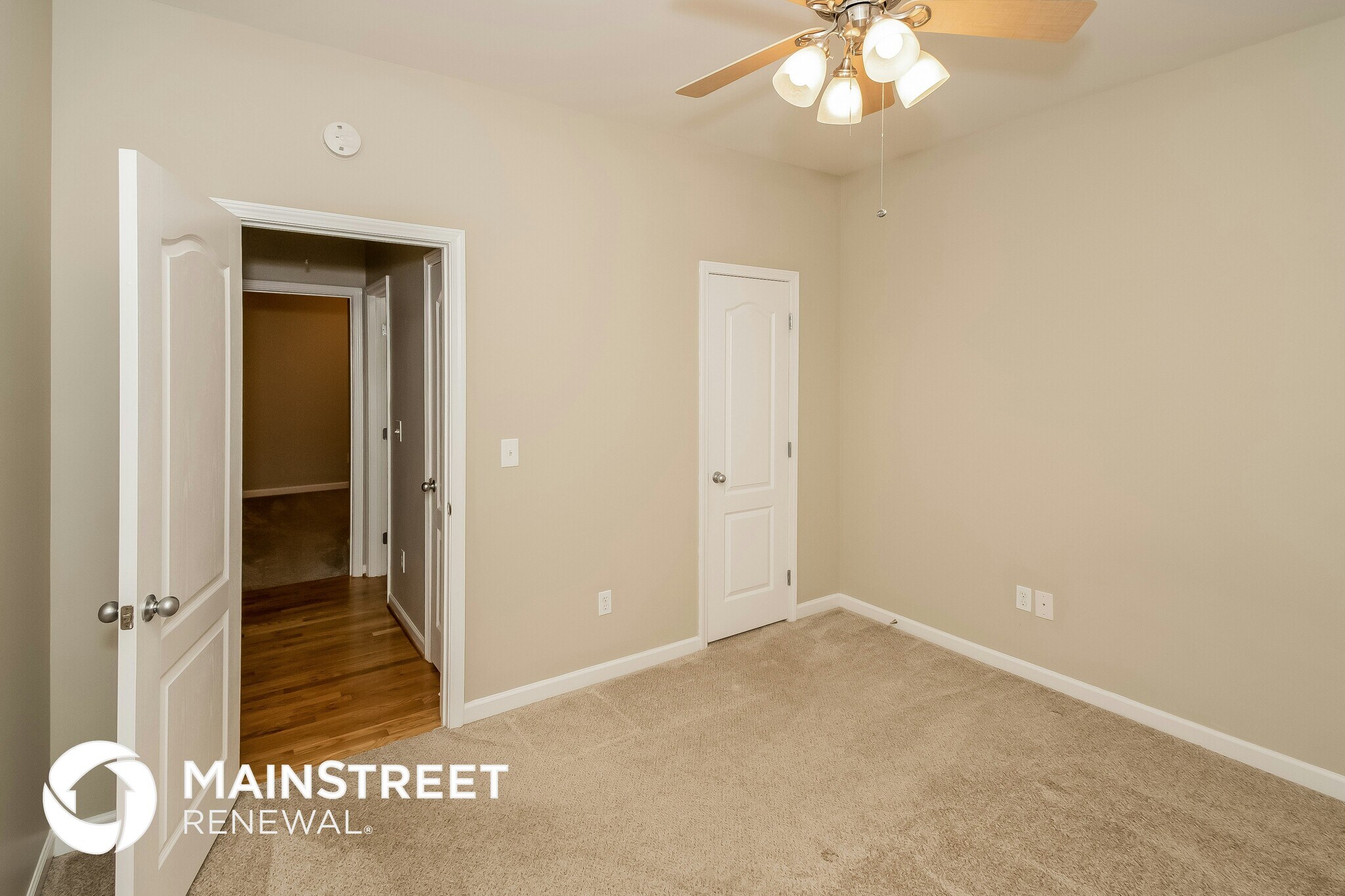 Building Photo - 30 Meadows Dr