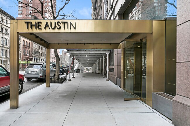 Building Photo - 130 W 79th St