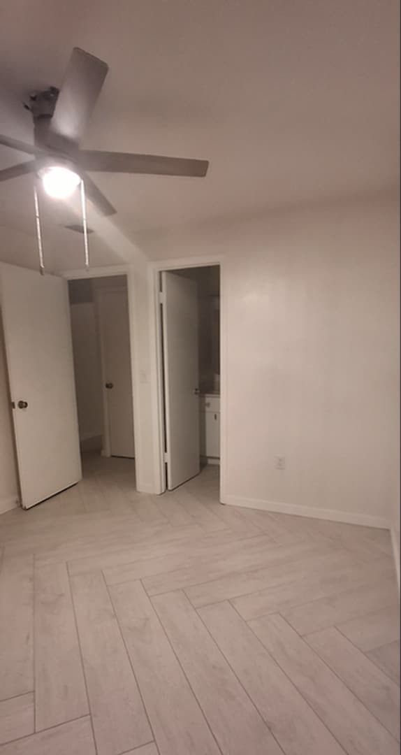 Building Photo - 12240 Eastcove Dr