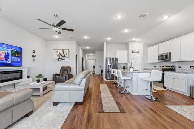 Building Photo - 5538 Jade Vly