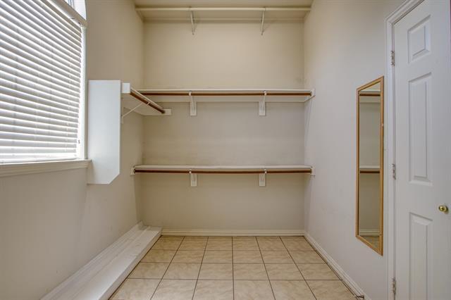 Building Photo - 3913 Dunwich Dr