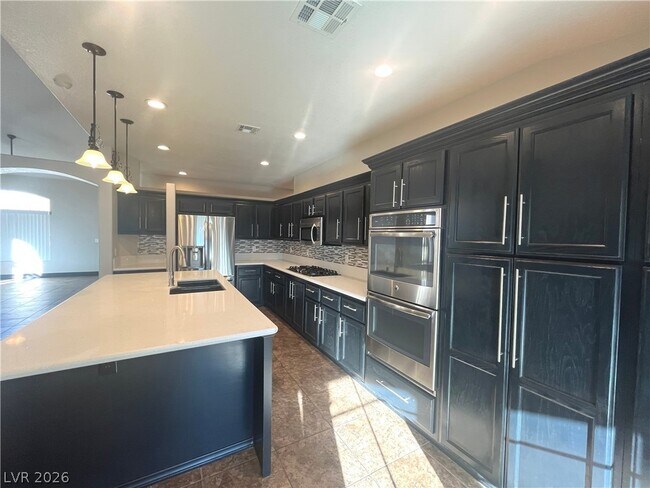 Building Photo - 1667 Tangerine Rose Dr