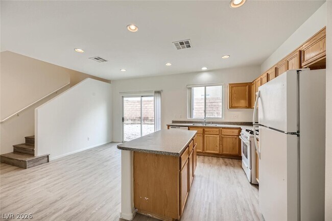 Building Photo - 4045 Oliver Sagebrush Dr