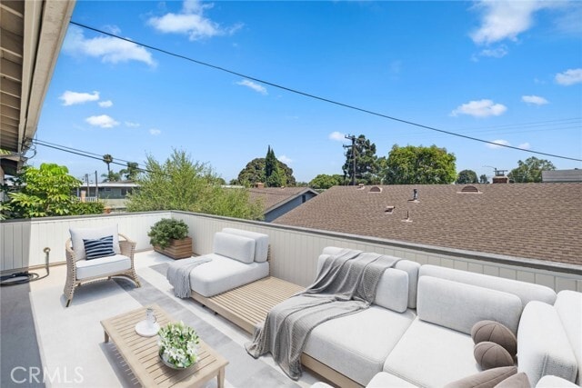 Building Photo - 375 Woodland Pl