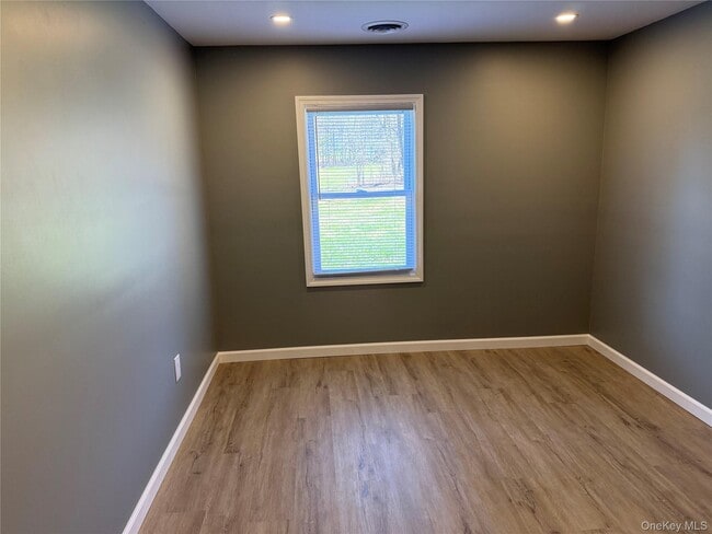 Building Photo - 2126 NY-17K