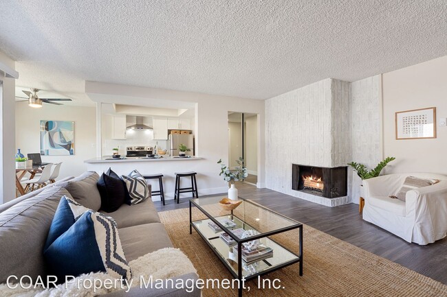 Interior Photo - The Coronado House