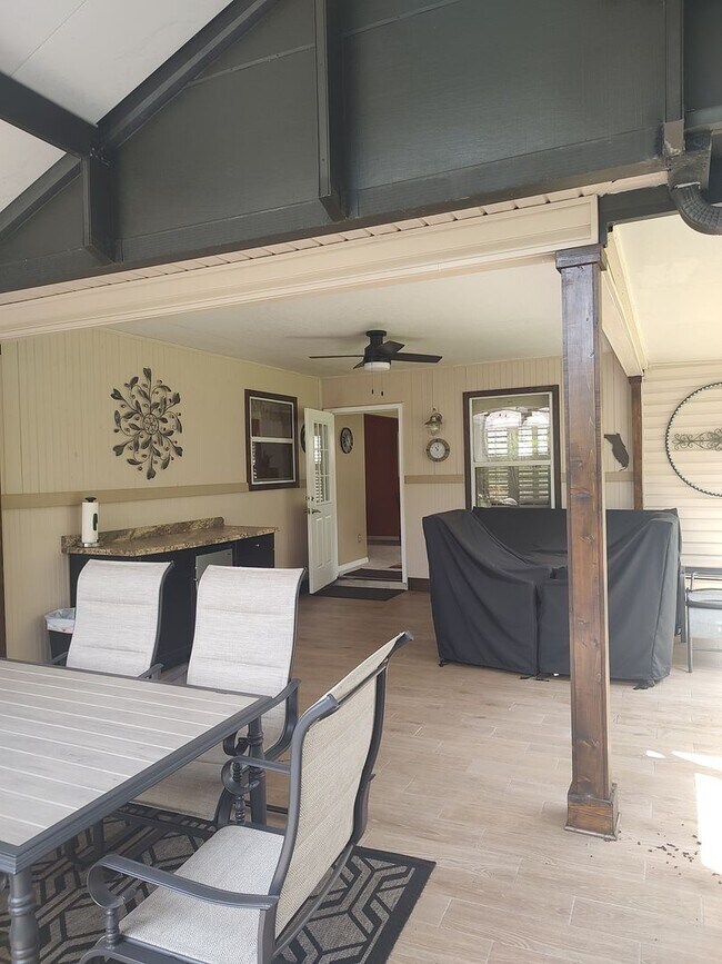 Building Photo - Furnish Single Family Home in The Villages