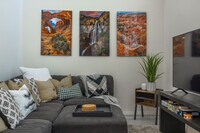 Building Photo - 924 Lowell Ave S