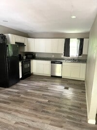 Building Photo - 5105 Patricia Ln