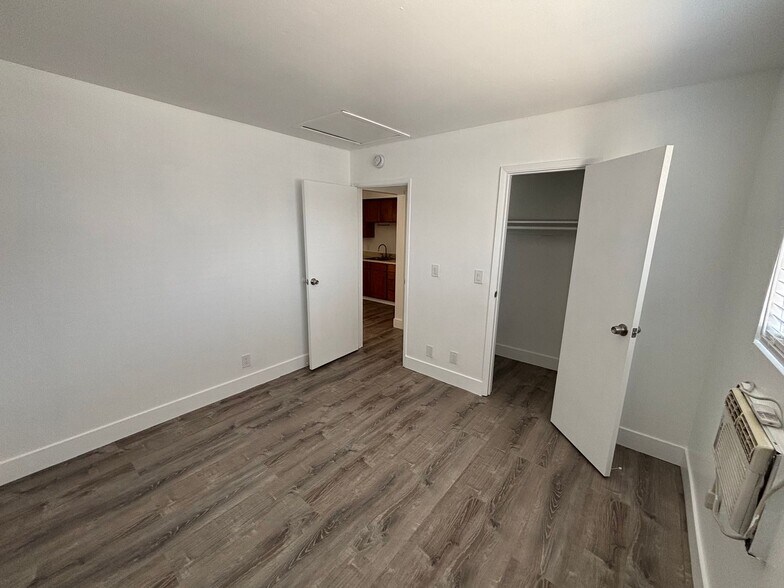 Building Photo - 344 E Santa Anita Ave