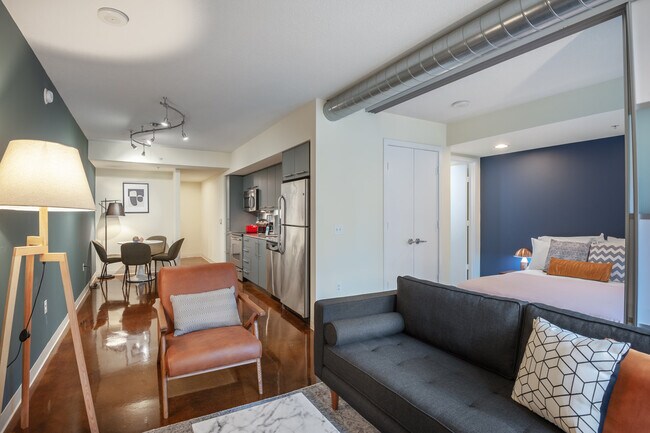 Building Photo - 1100 First St SE