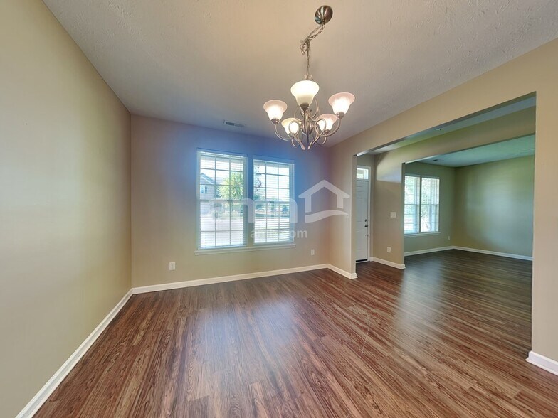 Building Photo - 5940 W Nautica Blvd