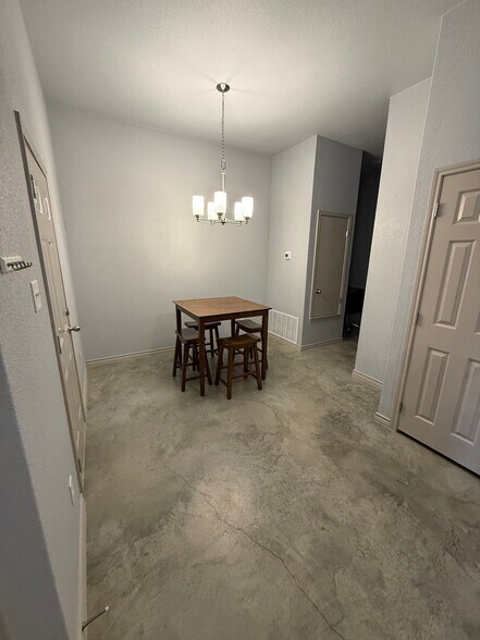 Building Photo - 1335 Liberation Ln