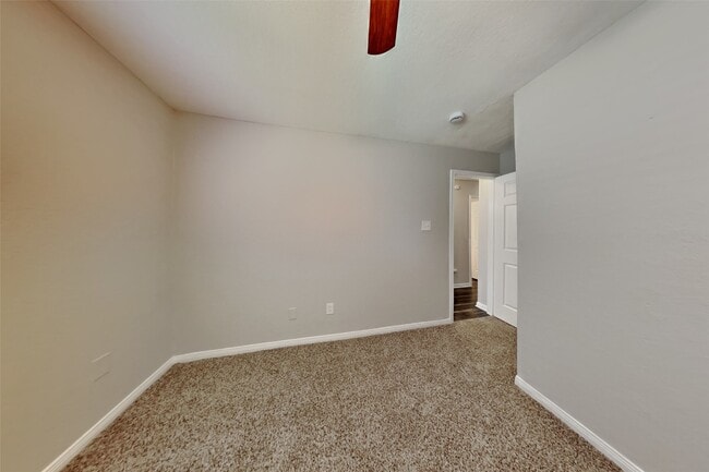 Building Photo - 19526 Coppervine Ln