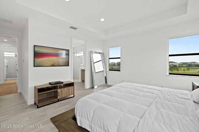 Building Photo - 3233 Casare Dr