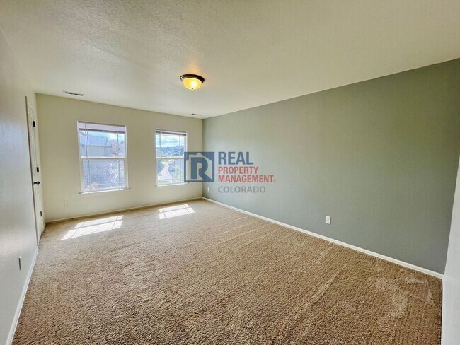 Building Photo - 2695 Mountain Sky Dr