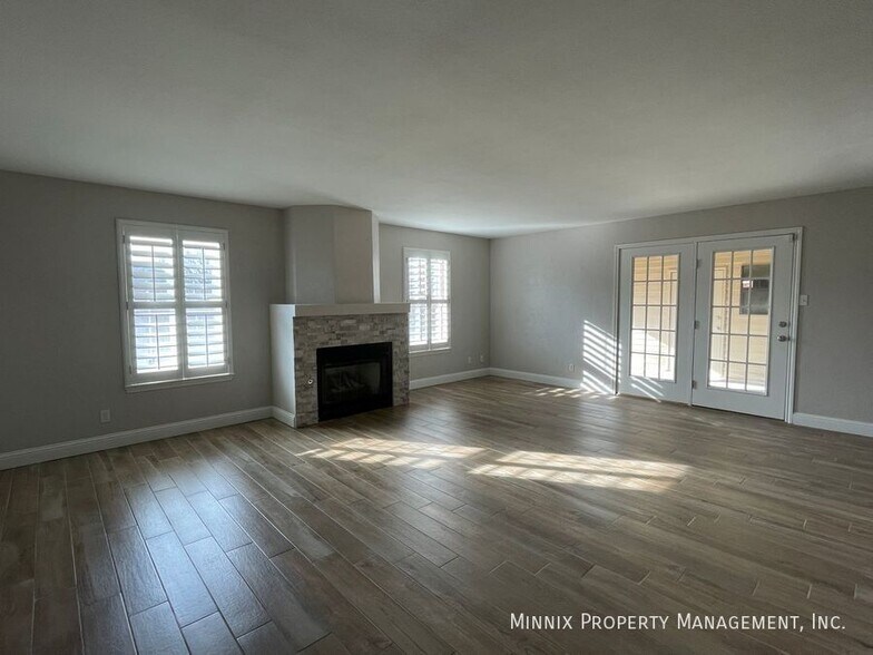 Building Photo - 8241 San Antonio St