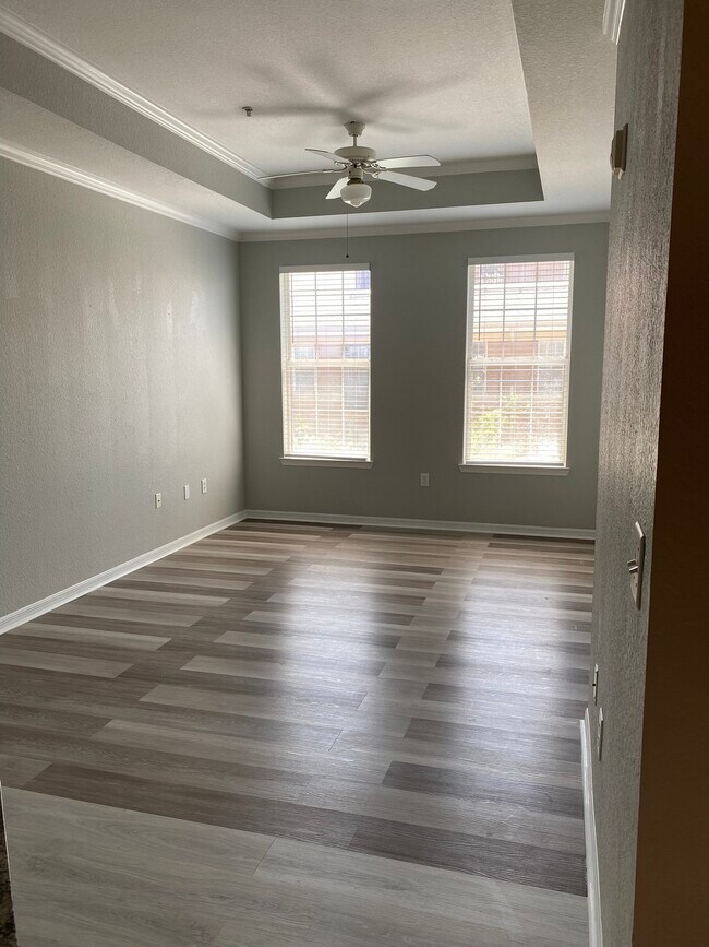 Building Photo - 4221 W Spruce St