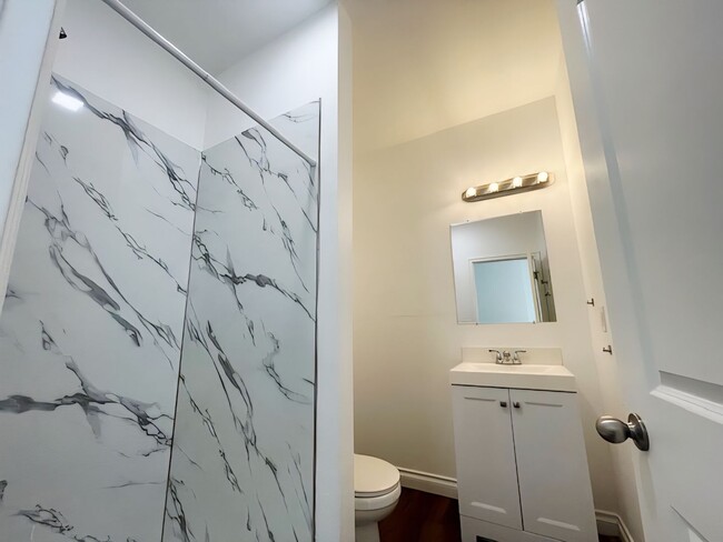 Building Photo - Circle City Dr