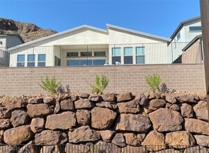 Building Photo - 1988 Canyon Highlands Dr