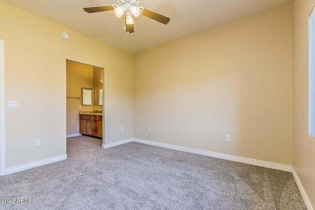 Building Photo - 13700 N Fountain Hills Blvd