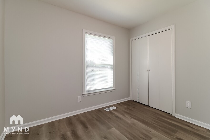 Building Photo - 7132 Cornwallis Rd