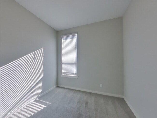 Building Photo - 2423 Cohorn Trl