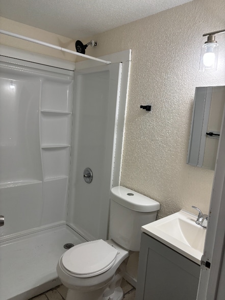 Building Photo - 90 W Cowles St