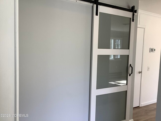 Building Photo - 7B Ivy St