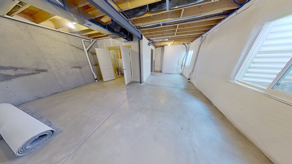 Building Photo - 523 S Vance St