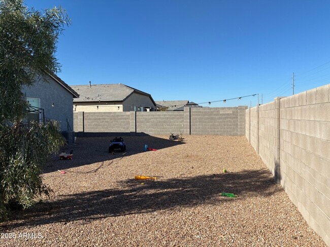 Building Photo - 24588 W Raymond St