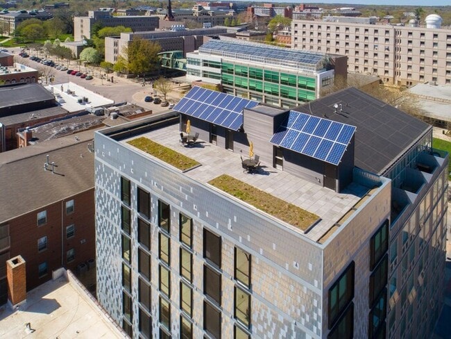 Building Photo - $1,130 | Studio Apartment - Fully Furnishe...