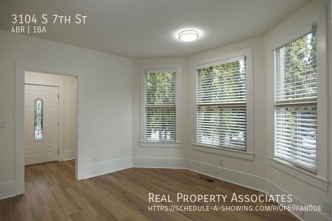 Building Photo - 3104 S 7th St