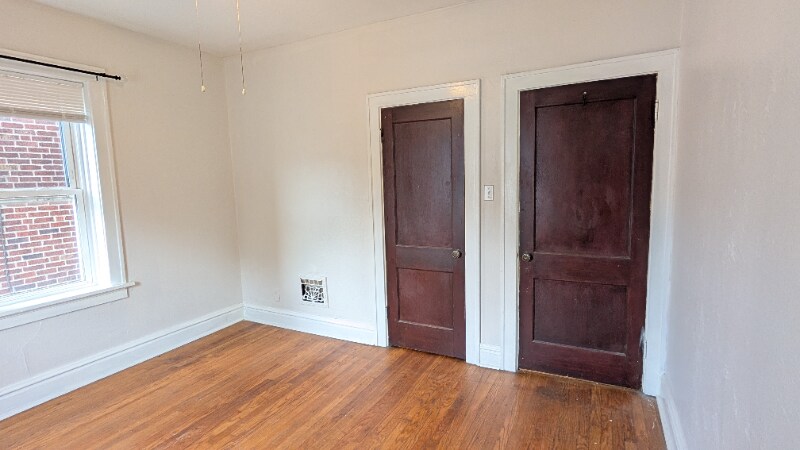 Building Photo - 5044 Mardel Ave