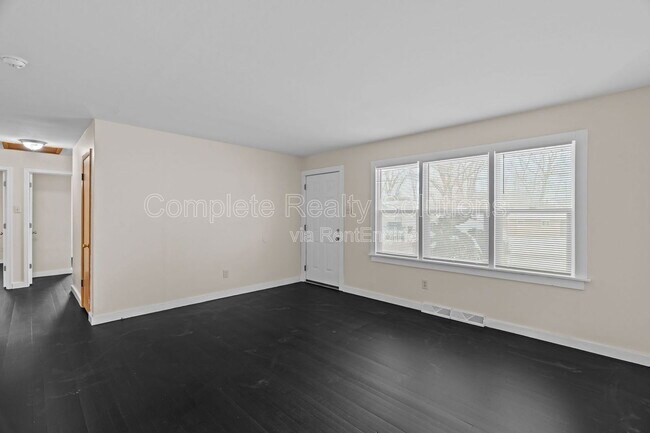 Building Photo - 7486 Castro Dr